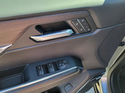 New 2026 GMC Acadia Denali w/ Super Cruise Package image 28