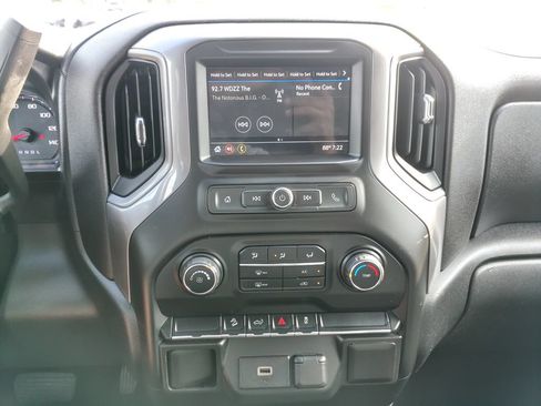 Used 2019 Chevrolet Silverado 1500 Custom Trail Boss w/ Custom Convenience Package AWD/4WD image 23