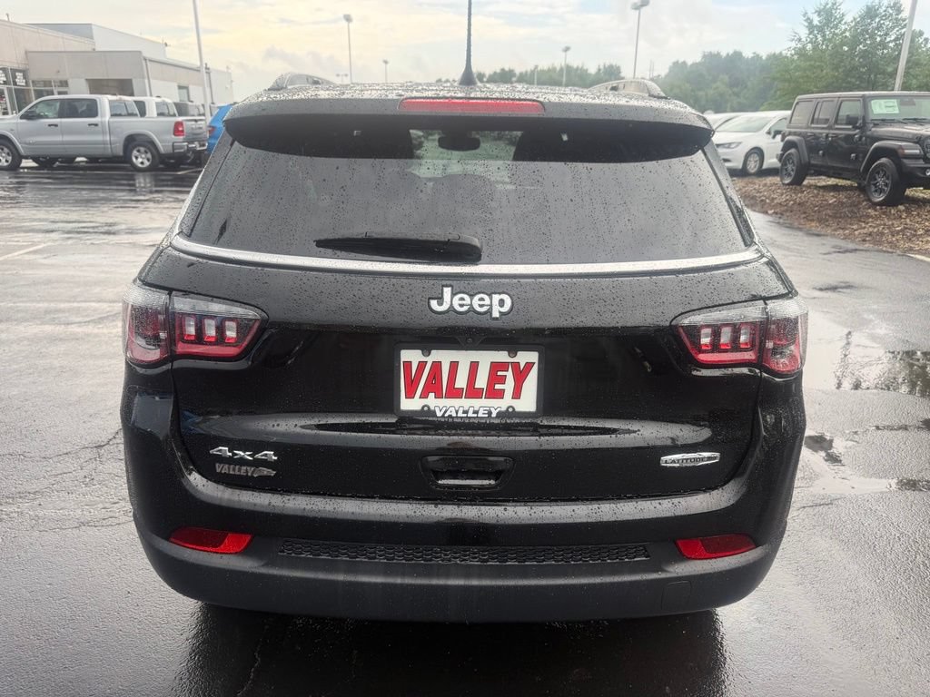 Certified 2024 Jeep Compass Latitude AWD/4WD image 5