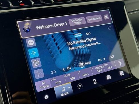 New 2025 Jeep Grand Cherokee Laredo image 14