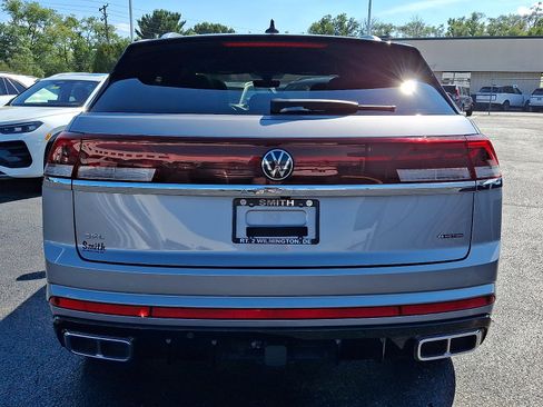 Used 2024 Volkswagen Atlas Cross Sport SEL Premium R-Line AWD/4WD image 5