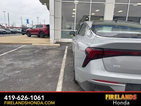 Used 2025 Kia K5 GT-Line w/ GT-Line Premium Package image 4