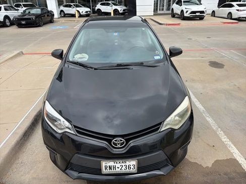 Used 2015 Toyota Corolla L FWD image 2