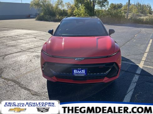 Used 2025 Chevrolet Equinox EV RS image 1
