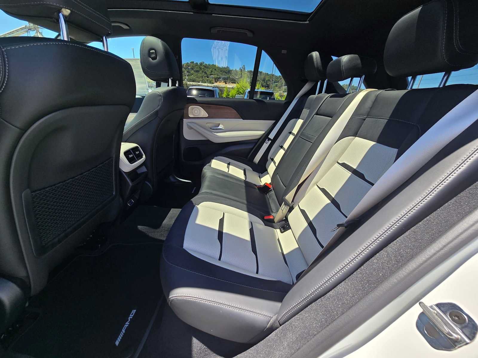 New 2026 Mercedes-Benz GLE 53 AMG 4MATIC image 16