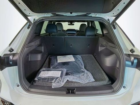 New 2025 Volkswagen Tiguan SE R-Line image 26