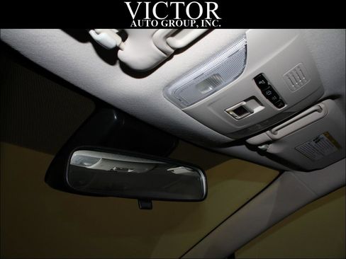 Used 2021 Toyota Corolla LE image 28