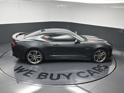 Used 2017 Chevrolet Camaro SS w/ 50th Anniversary Edition RWD image 16