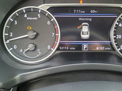 Used 2024 Nissan Sentra SV FWD image 13