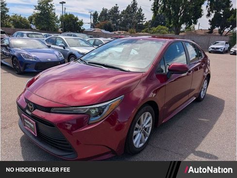 Used 2024 Toyota Corolla LE w/ LE Convenience Package FWD image 1
