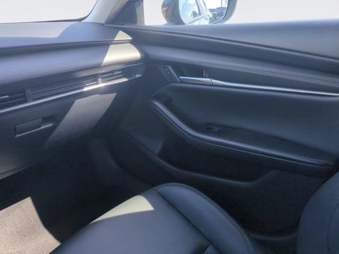 Used 2024 MAZDA MAZDA3 s FWD image 19