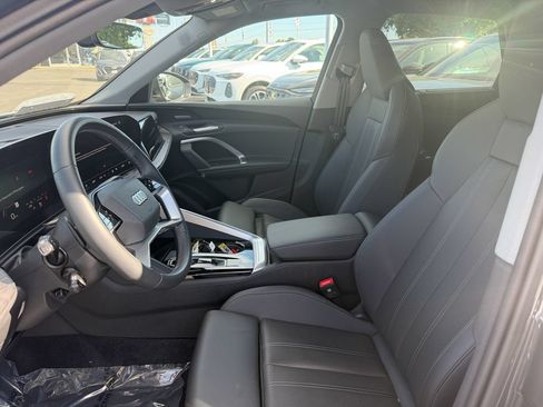 Used 2025 Audi Q5 Premium Plus AWD/4WD image 12