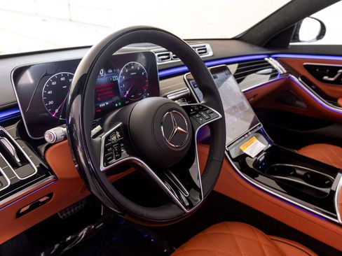 New 2026 Mercedes-Benz S 580 4MATIC Sedan image 12