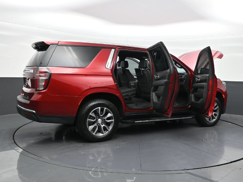 Used 2023 Chevrolet Tahoe LT w/ Luxury Package RWD image 31