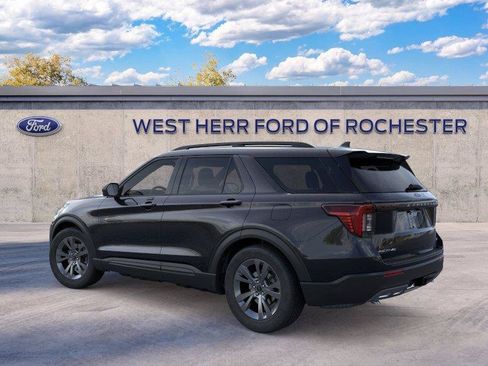 Used 2026 Ford Explorer Active w/ Active Comfort Package AWD/4WD image 5
