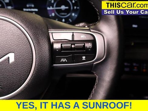 Used 2024 Kia Sportage SX image 12