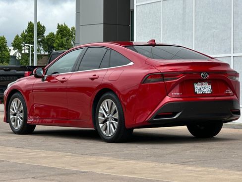 Certified 2023 Toyota Mirai w/ Advanced Technology Package RWD image 7