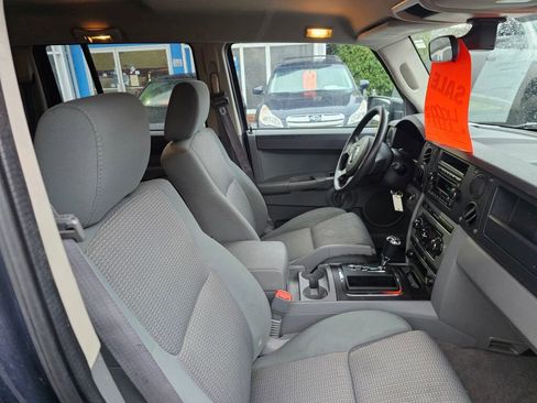 Used 2007 Jeep Commander Sport image 11