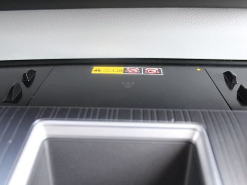 Certified 2026 Toyota Sienna XLE FWD image 52