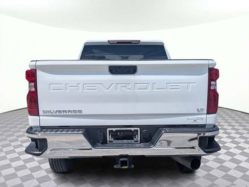 Used 2025 Chevrolet Silverado 2500 LT w/ Convenience Package image 5