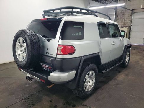 Used 2007 Toyota FJ Cruiser 4WD image 7