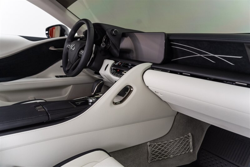 Used 2026 Lexus LC 500 Coupe RWD image 62