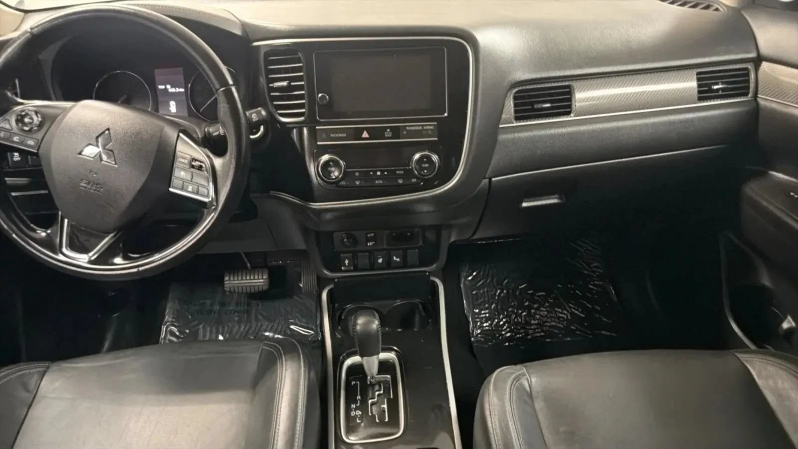 Used 2019 Mitsubishi Outlander SEL AWD/4WD image 16