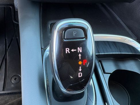 Used 2020 Buick Enclave Premium w/ Surround and Sites Package FWD image 30