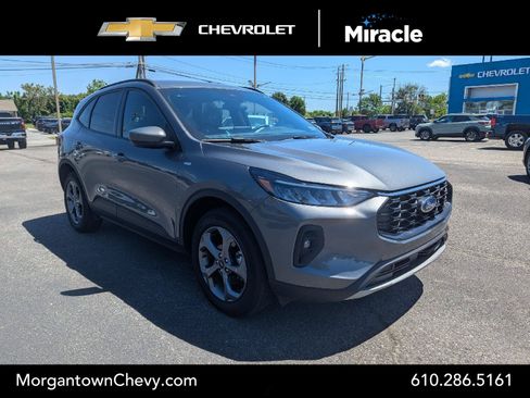 Used 2025 Ford Escape ST-Line Select AWD/4WD image 1