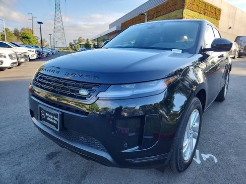 Used 2025 Land Rover Range Rover Evoque S AWD/4WD image 3