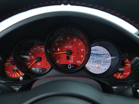 Used 2018 Porsche 911 GT3 image 27