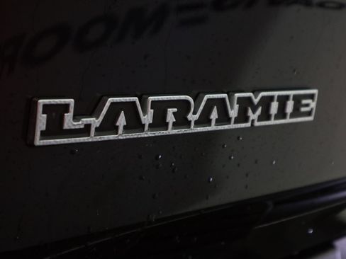 Used 2023 RAM 1500 Laramie AWD/4WD image 36