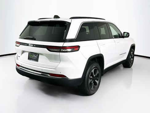Used 2024 Jeep Grand Cherokee Limited 4xe AWD/4WD image 9