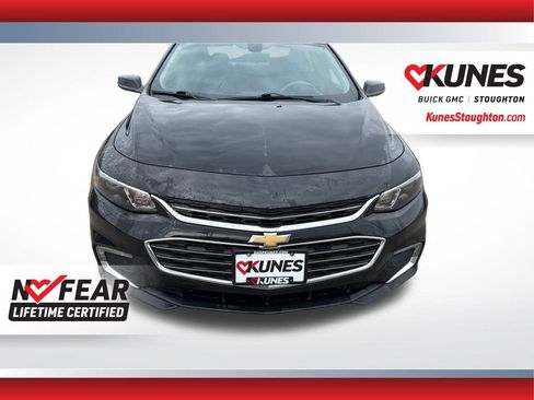 Used 2017 Chevrolet Malibu LT image 5