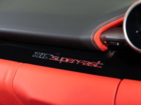 Used 2018 Ferrari 812 Superfast RWD image 35