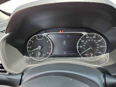 Used 2024 Nissan Altima 2.5 SV FWD image 22