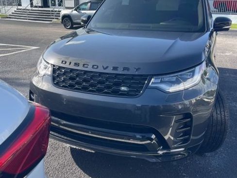 Used 2023 Land Rover Discovery HSE R-Dynamic image 2