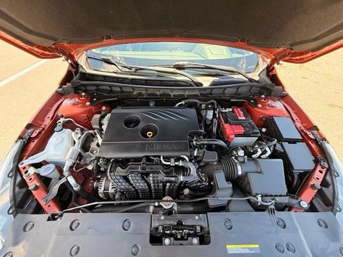 Used 2019 Nissan Altima 2.5 SR AWD/4WD image 11