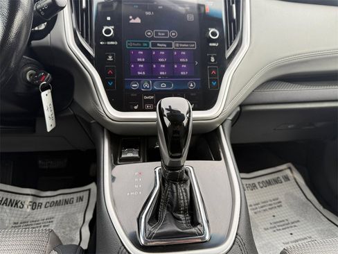 Used 2021 Subaru Outback Premium image 11