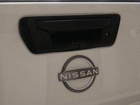 Used 2022 Nissan Frontier S image 86