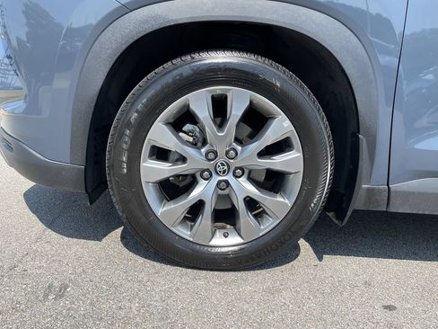 Certified 2024 Toyota Grand Highlander AWD Hybrid image 9