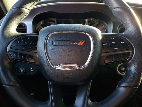 Used 2018 Dodge Charger SXT Plus w/ Blacktop Package image 18