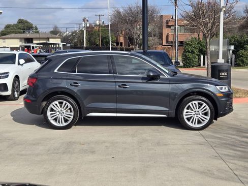 Used 2019 Audi Q5 2.0T Premium Plus w/ Premium Plus Package image 5