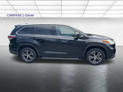 Used 2016 Toyota Highlander XLE AWD/4WD image 10