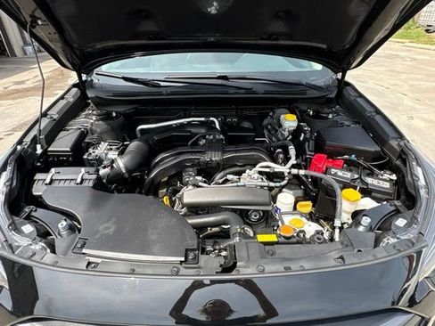 Used 2025 Subaru Outback Premium AWD/4WD image 10