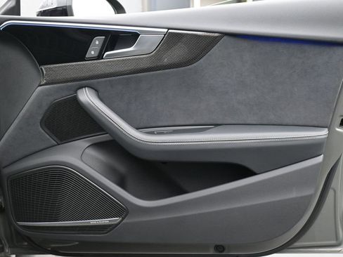 Used 2021 Land Rover Range Rover Sport HSE Silver Edition image 25