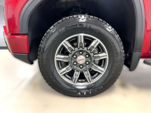 Certified 2024 GMC Sierra 1500 AT4 w/ Technology Package image 11