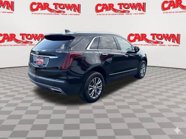Used 2023 Cadillac XT5 Premium Luxury FWD image 3
