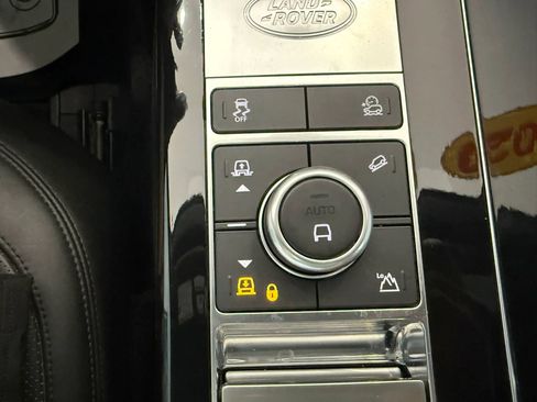 Used 2020 Land Rover Range Rover HSE AWD/4WD image 33