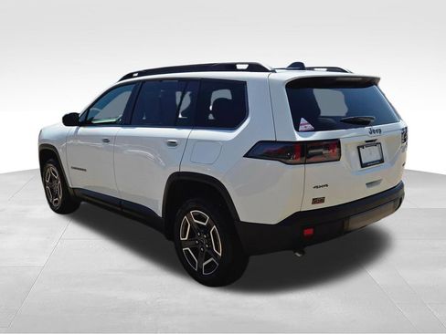 Used 2026 Jeep Cherokee Limited AWD/4WD image 5